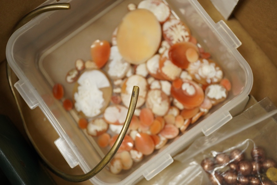 A quantity of assorted costume and and other jewellery including amethyst beads, malachite beads, tiger's eye quartz pendant, unmounted shell cameos, etc. Condition - poor to fair to good
